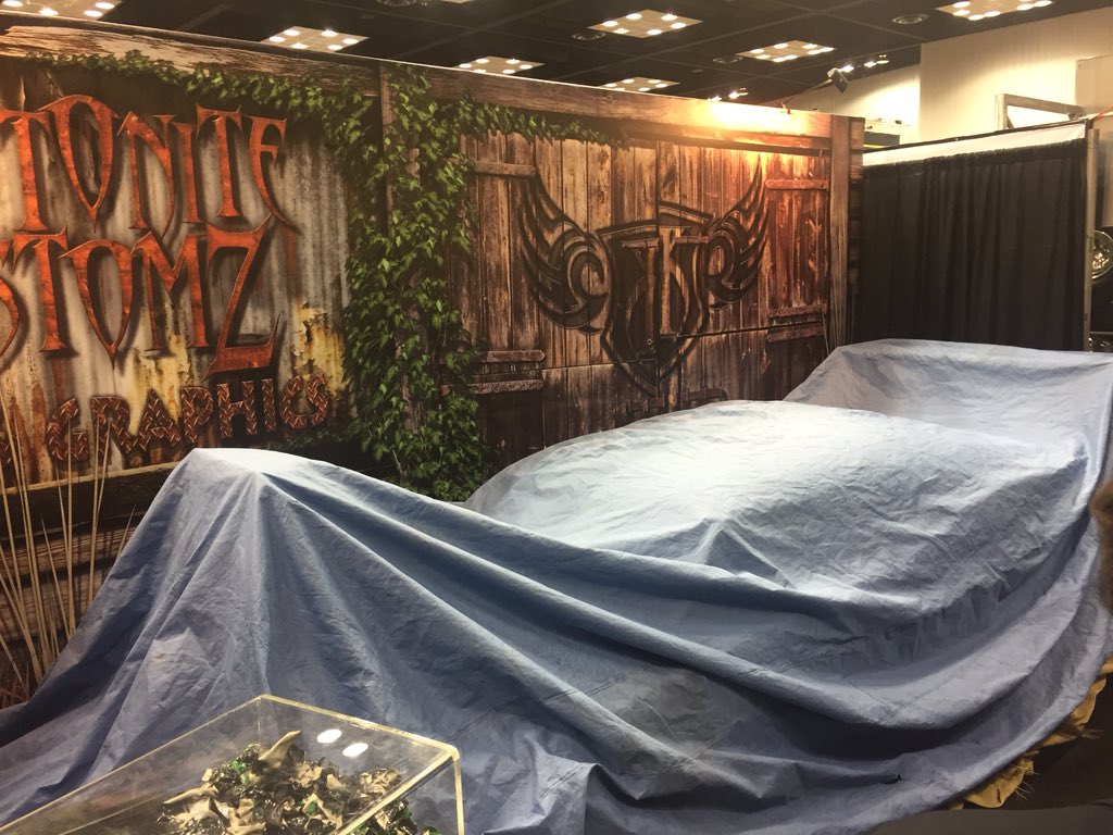CraigSullivanPM's tweet photo. Make sure to stop by the unveiling ceremony at 10:30 this morning booth 5056! @dragzinedotcom @DragIllustrated https://t.co/sZxRR8N4BD