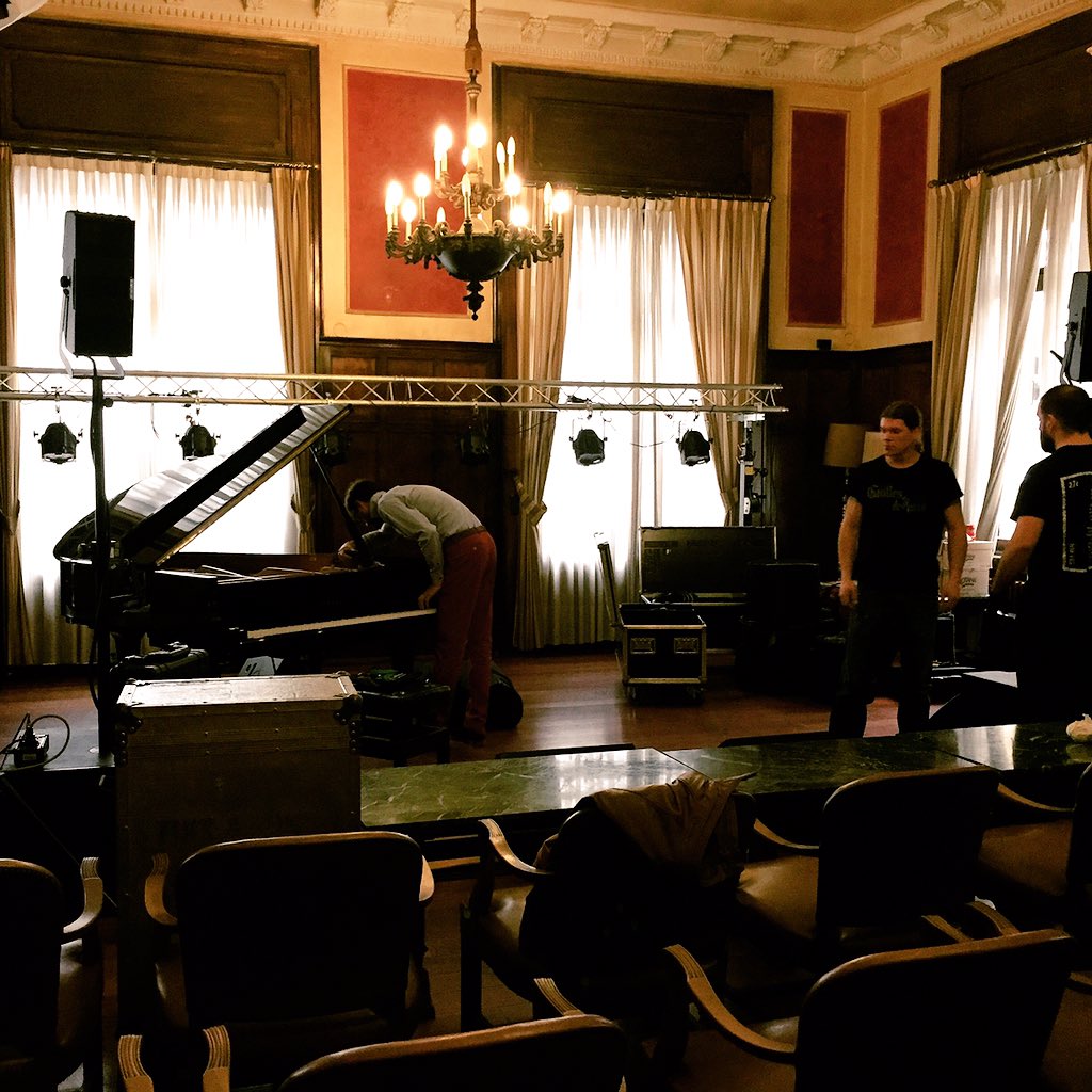 Pere Miró (@peremirosax) on Twitter photo Ja som amb els TRO al <a href="/CasinoAntiguo/">Real Casino Antiguo</a> de Castelló. Aquesta nit VI concurs de jazz.
<a href="/UJI_noticias/">UJI (cuenta desactivada)</a> <a href="/XaviJazzBass/">Xavi Castillo</a> Ja som amb els TRO al <a href="/CasinoAntiguo/">Real Casino Antiguo</a> de Castelló. Aquesta nit VI concurs de jazz.
<a href="/UJI_noticias/">UJI (cuenta desactivada)</a> <a href="/XaviJazzBass/">Xavi Castillo</a>