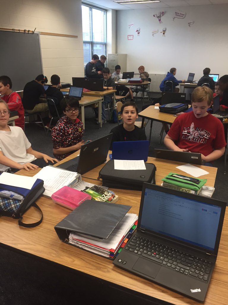 JesseHGore's tweet image. #CollabLab on 🔥 @DDMSDragons #collaboration #creativity #communication #criticalthinking