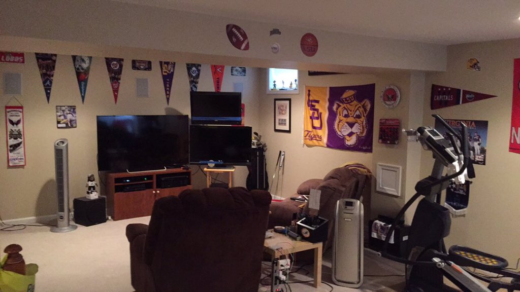 jacob_jarreau's tweet image. Hands down, my dad has the best Mancave in the game #3TVs