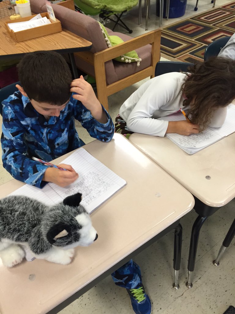 missroth11's tweet image. Bedtime Buddies Day! We wrote stories about our buddies! #frsasd #funwrite #imagination