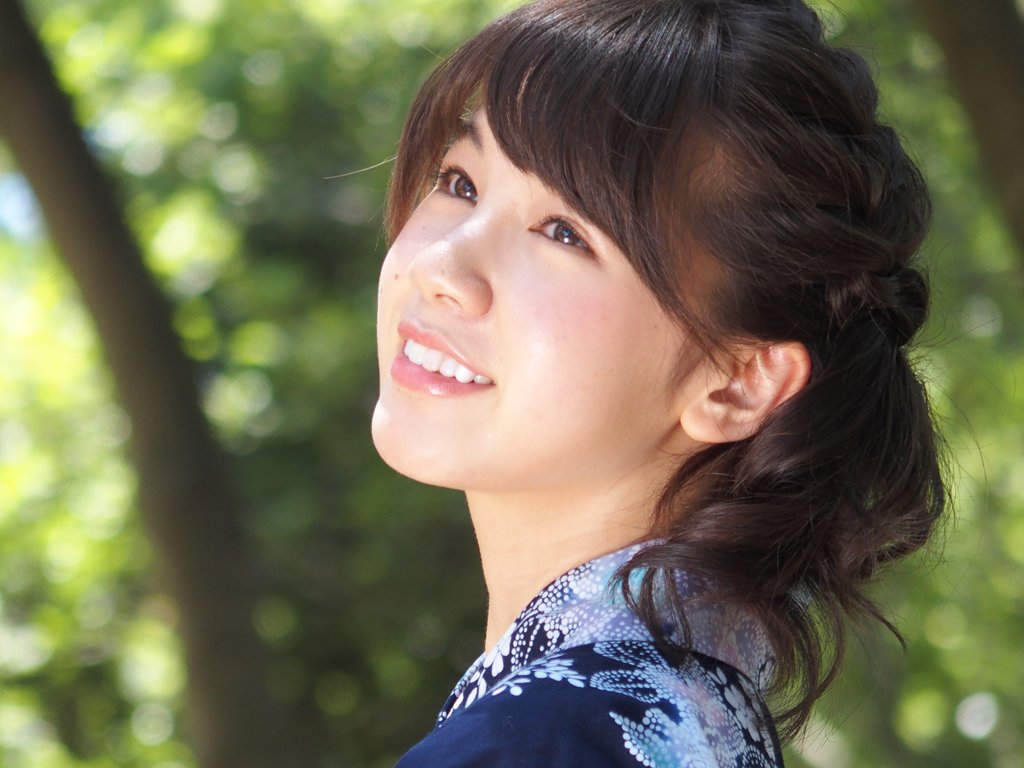 Ryojin Sasaki Tolotカレンダー16 5月 今中沙季さん 6月 下田ありささん 7月 品田セシルさん 8月 大西颯季さん T Co 4calus8wzt