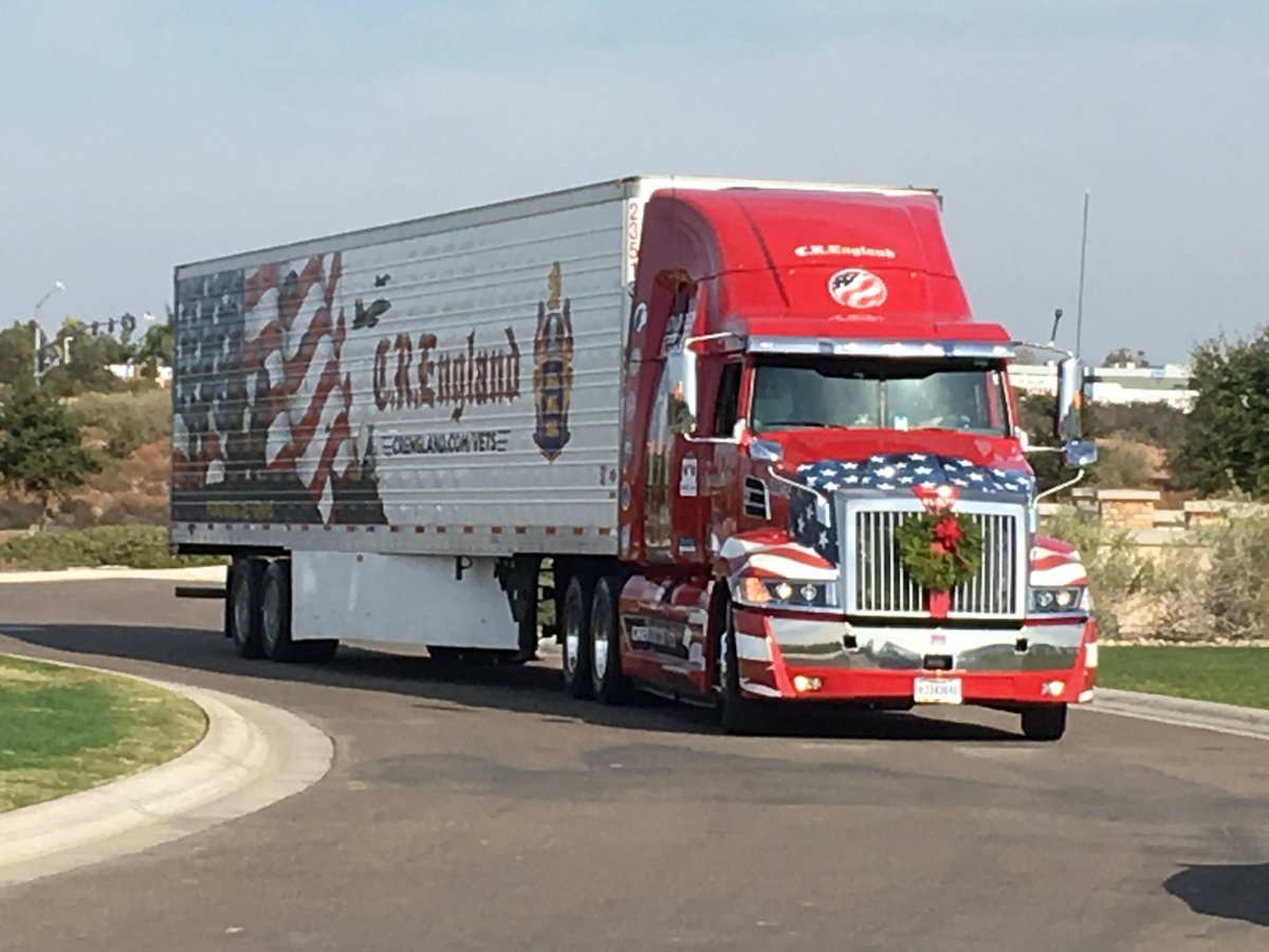 CREngland's tweet photo. All gave some, some gave all...#WreathsAcrossAmerica #CRE2015 PC: Carol Sanger https://t.co/1fyK6mnI6f