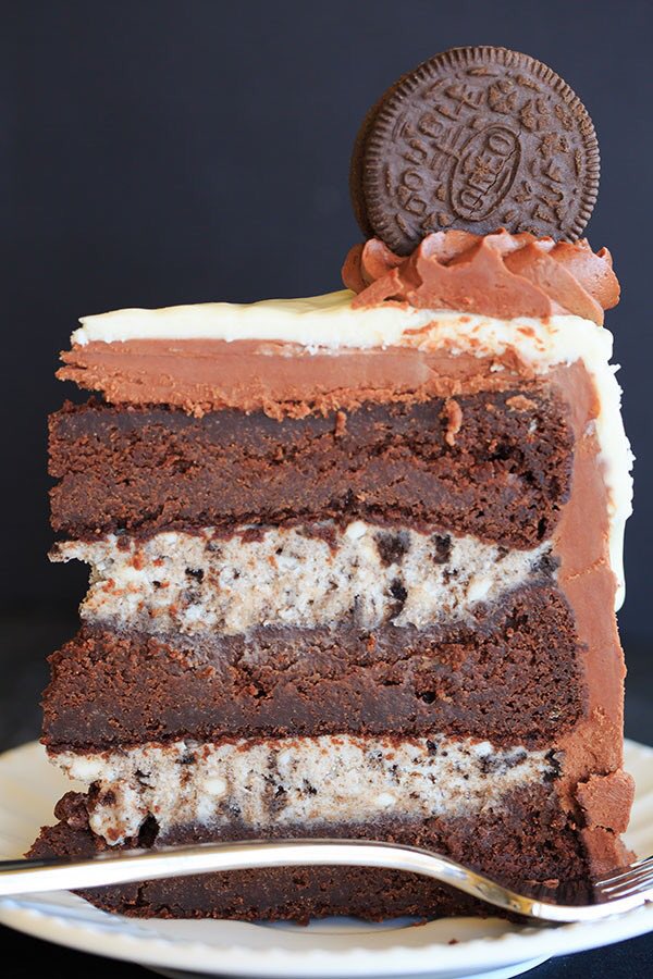 Ultimate Cookies and Cream Oreo Cake.