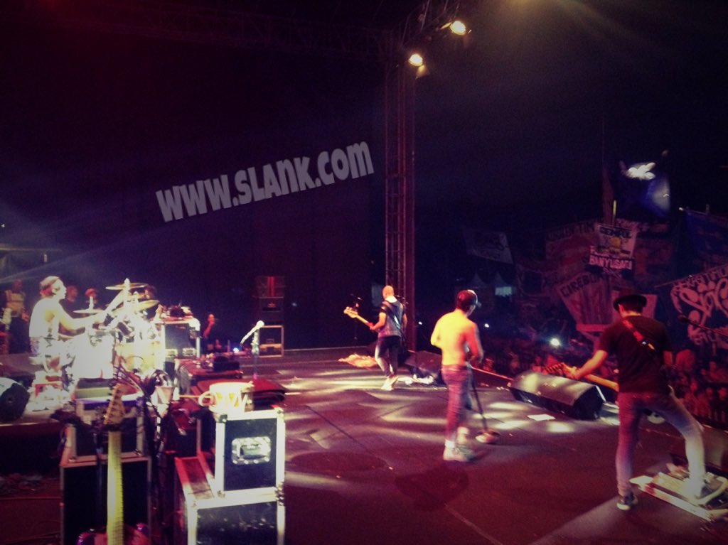 Terima kasih banyak Bandung!! Sebarkan terus virus anti korupsi.!! #uncorrupted Festival Anti Korupsi 2015