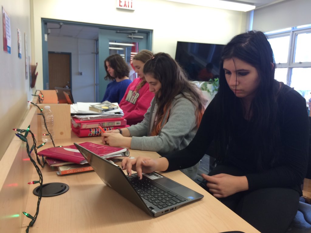 allanatlc's tweet photo. When #BB8s need a break, @codeorg to the rescue! Lots of #collaboration #FunFriday #HourOfCode #learningcommons https://t.co/PgbvGVOeU7