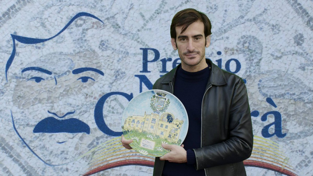 Premio Ninni Cassarà per l'impegno culturale al regista di <a href="/ilbarcassara/">Il Bar del Cassarà</a> Davide Gambino <a href="/storiediray/">Ray</a> #barcassarà