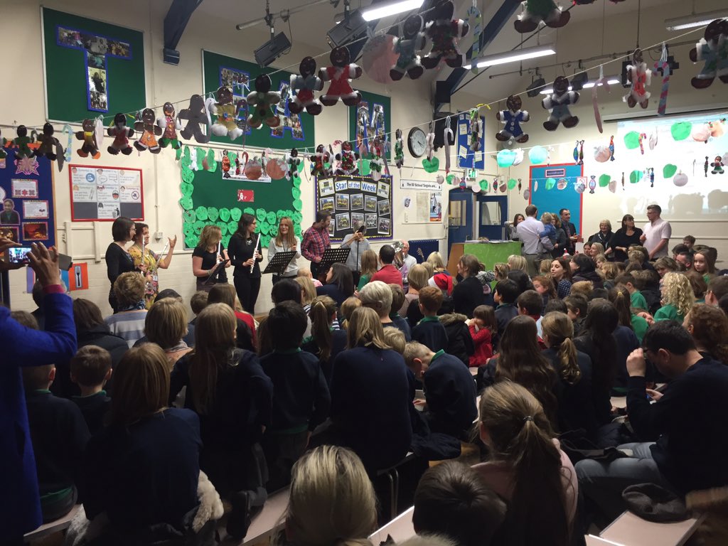 WBJuniorSchool's tweet photo. Fantastic turnout for our Community Christmas Sing after school today! 🎄🎅🏻🎤😀 https://t.co/KDvT1F5f0k