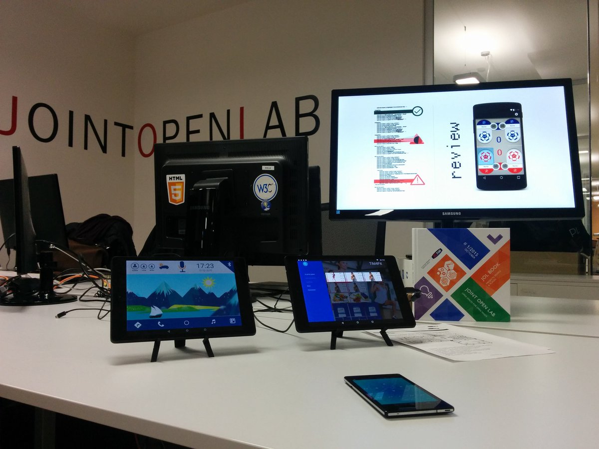Psicotech's tweet photo. #JOLOpenDay innovazione powered by @JOL_MobiLab https://t.co/Jhi1JnKCPF