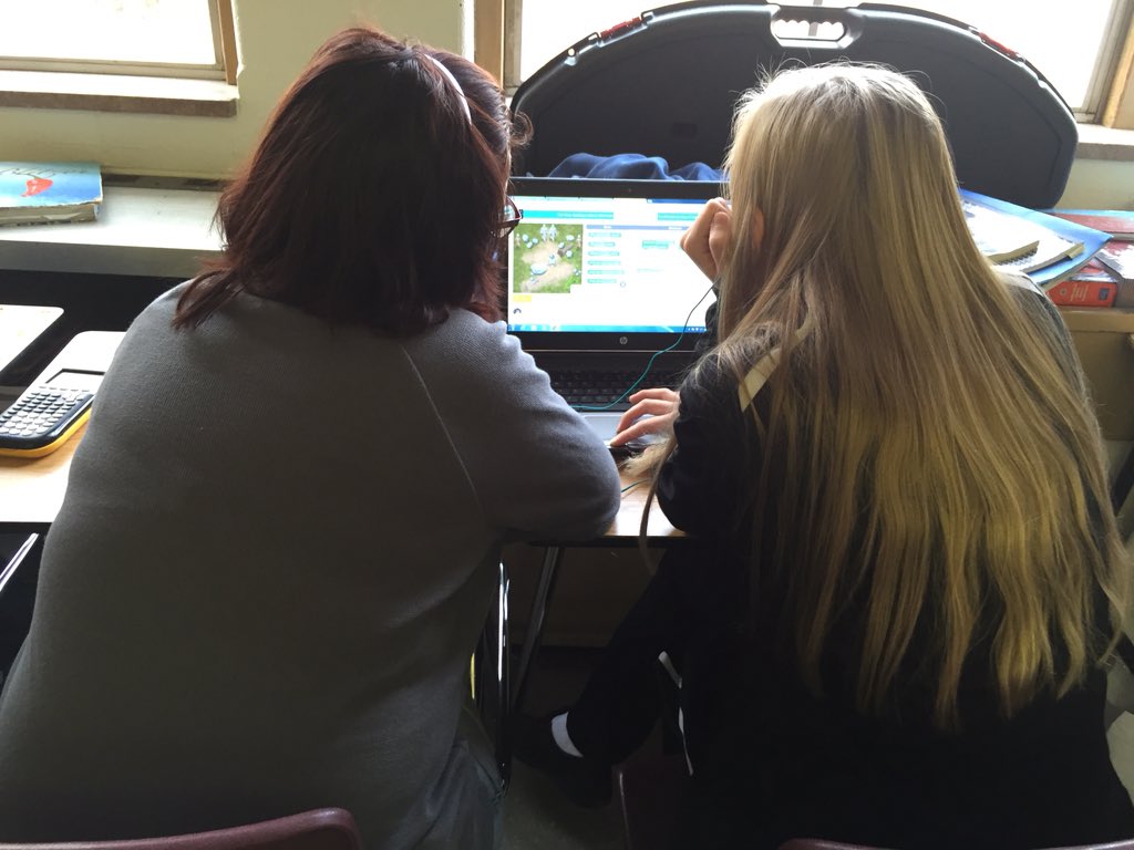 dr_tclements's tweet photo. #103math #HourOfCode #jcps @PaigeRiley74 @stellalouise99 @josephcbrown22 https://t.co/28edFViuJQ