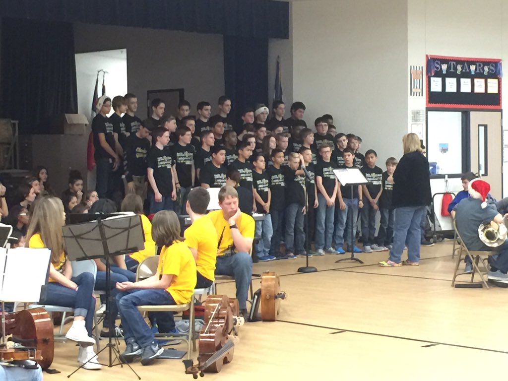 TexasCelloUSS's tweet photo. Band, Choir, and Orchestra rockin' some Elementary Tour bringing the holiday cheer! @CTMSBulldogs @NISDFineArts https://t.co/2OPXNy7uVI