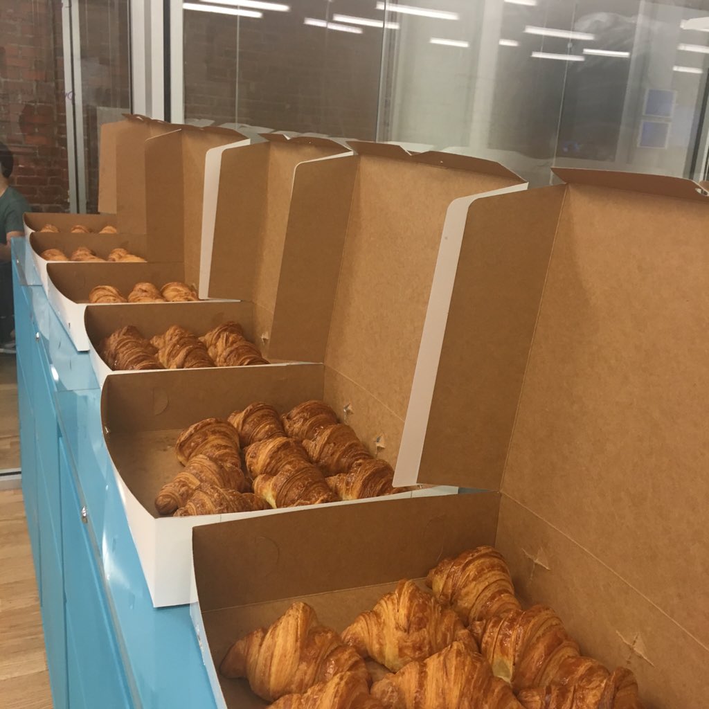 ArmineKalan's tweet photo. Croissants for everyone @Handy! Happy holidays from the @BastilleAgency team! https://t.co/yBKDCRYEIC