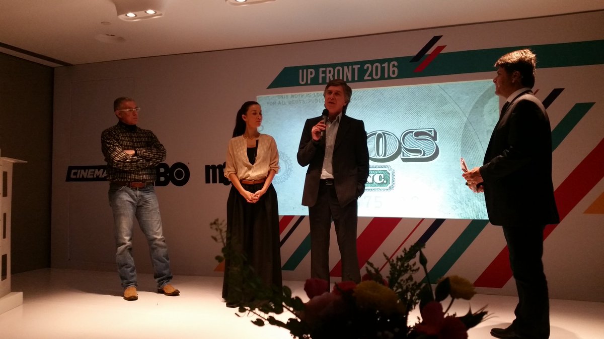 badhairdaysblog's tweet photo. El cast de #DiosInc nos habla sobre la serie. #HBOUpFront2016 https://t.co/eibHqB3APh