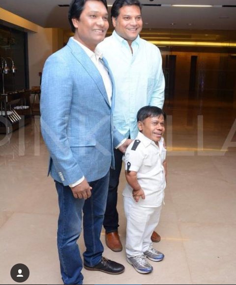 adityas0987's tweet photo. In daya's bday...enjoy a lot...happy birth day daya https://t.co/rfWoTvQvdO