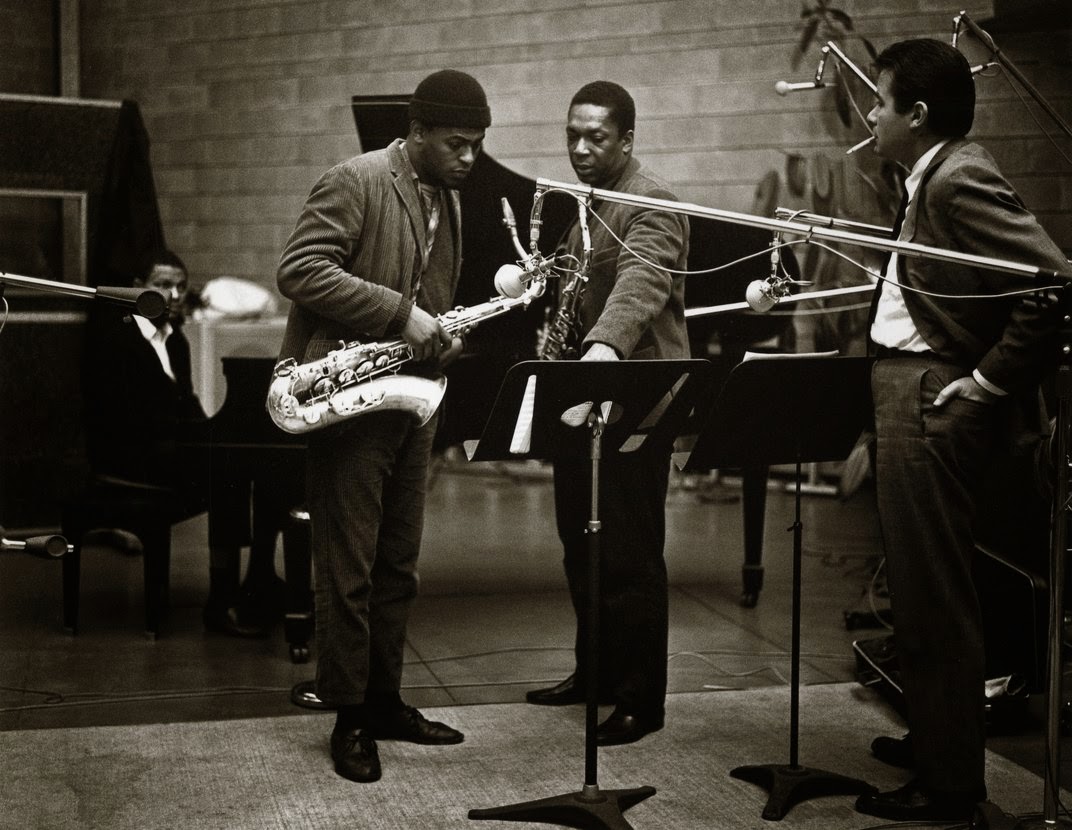 Happy birthday to McCoy Tyner! 

1964 with John Coltrane, Archie Shepp, and producer Bob Thiele. Photo Chuck Stewart 