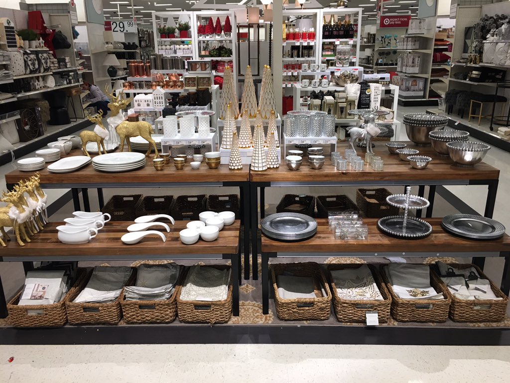 hjkroese's tweet photo. So flexed and so full #HomeInnovation #VMLdrivingsales @copeland_micah @nick_imper @daniel_hancock @BreeBold https://t.co/2n3wSkRtjp