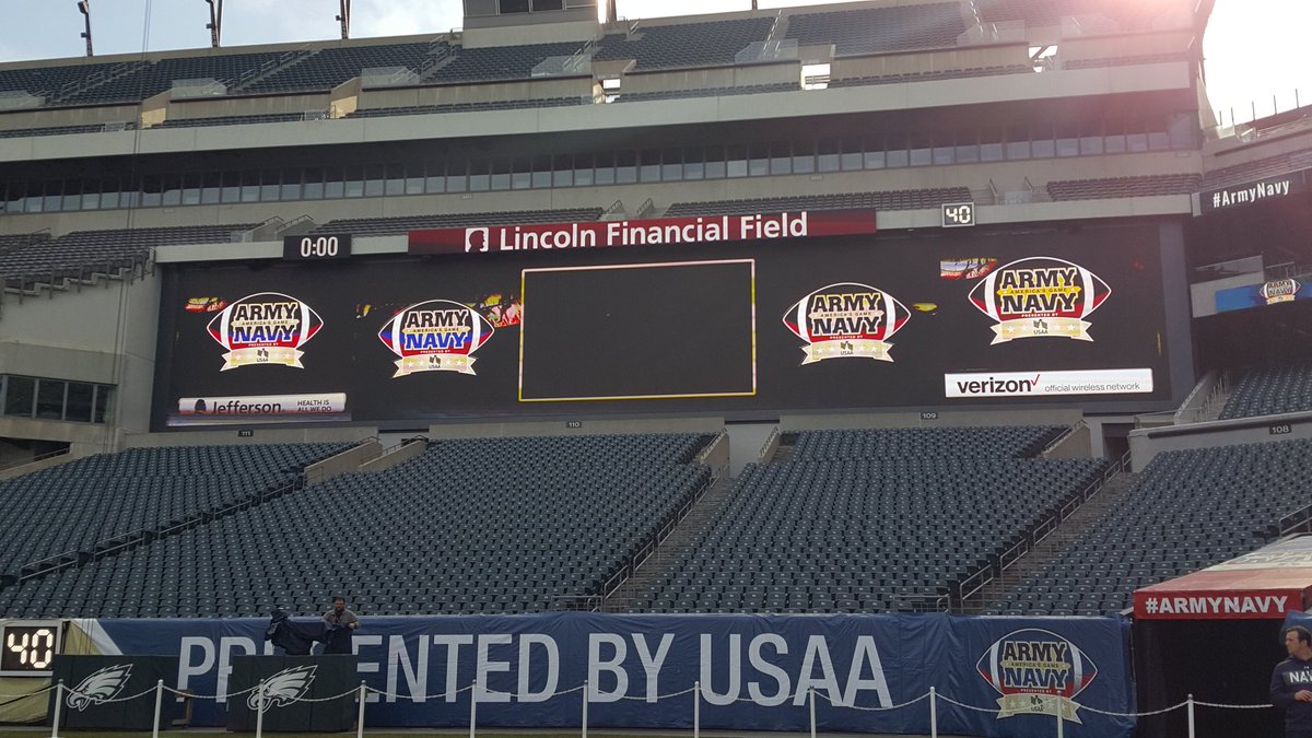 bryan_purvis's tweet photo. .@NavyFB doing a little walk-thru as we prepare for #ArmyNavy tomorrow! #NavyFootballChaps https://t.co/LuBrD98h0P
