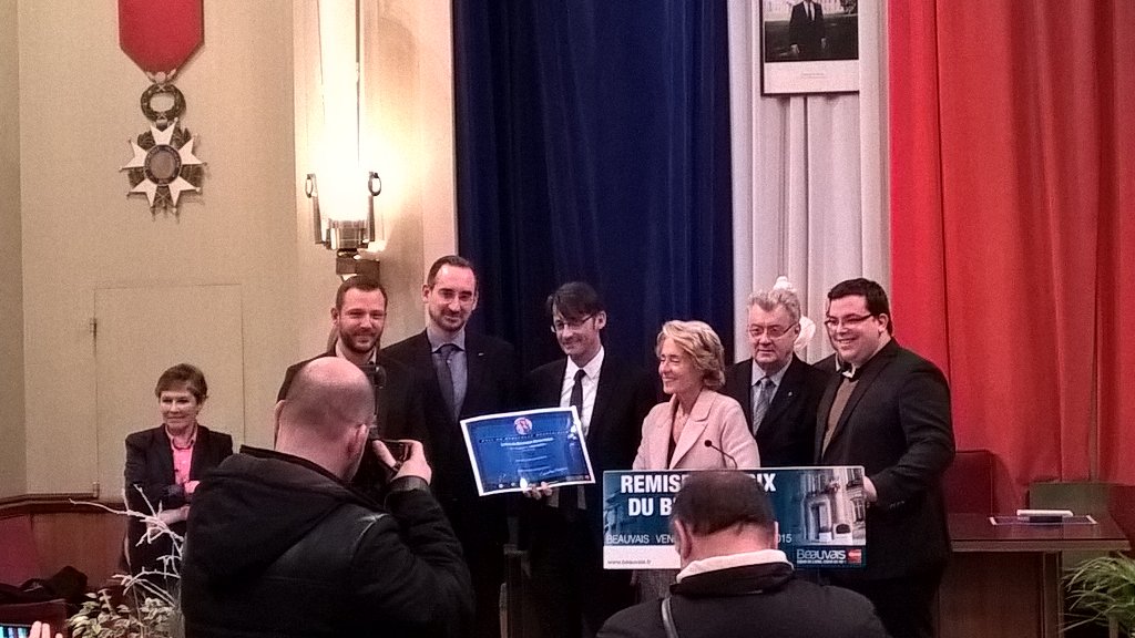 Un grand bravo et merci à <a href="/villedebeauvais/">villedebeauvais</a> pour le prix de l'association 2015 remis à la #JCE #Beauvais