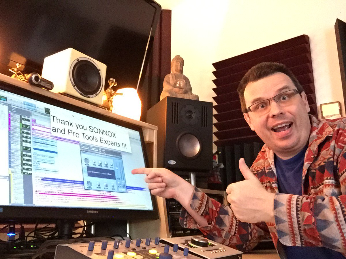sonnoxplugins's tweet image. Bertrand Grichting - happy winner of @protoolsexpert Community Award. Sonnox #envolution bit.ly/1Y4GVYx