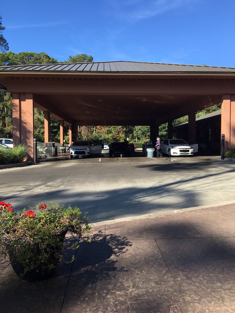 goldclubmike's tweet photo. #hiltonhead #carwash #islandhandwash #scrubme https://t.co/VkeA1aHWTZ