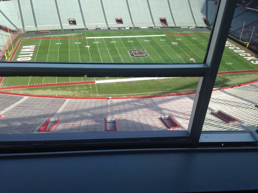 LHS_WILDCATS's tweet photo. Our broadcast station for tomorrow. Listen on the Wildcat Sports Net! https://t.co/ihdpAaGkPn https://t.co/nVMctmdyuN