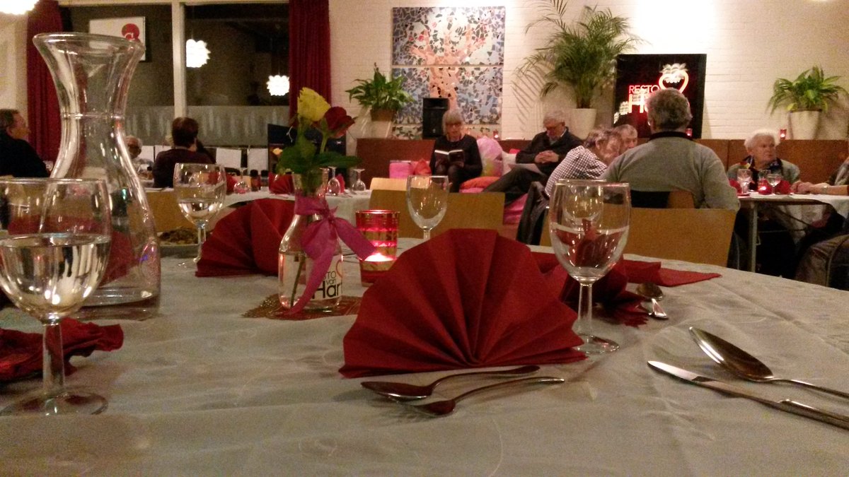 Ook een verhaal luisteren bij VanHarte? 15 december opnieuw een voorleesdiner! Reserveer op restovanharte.nl