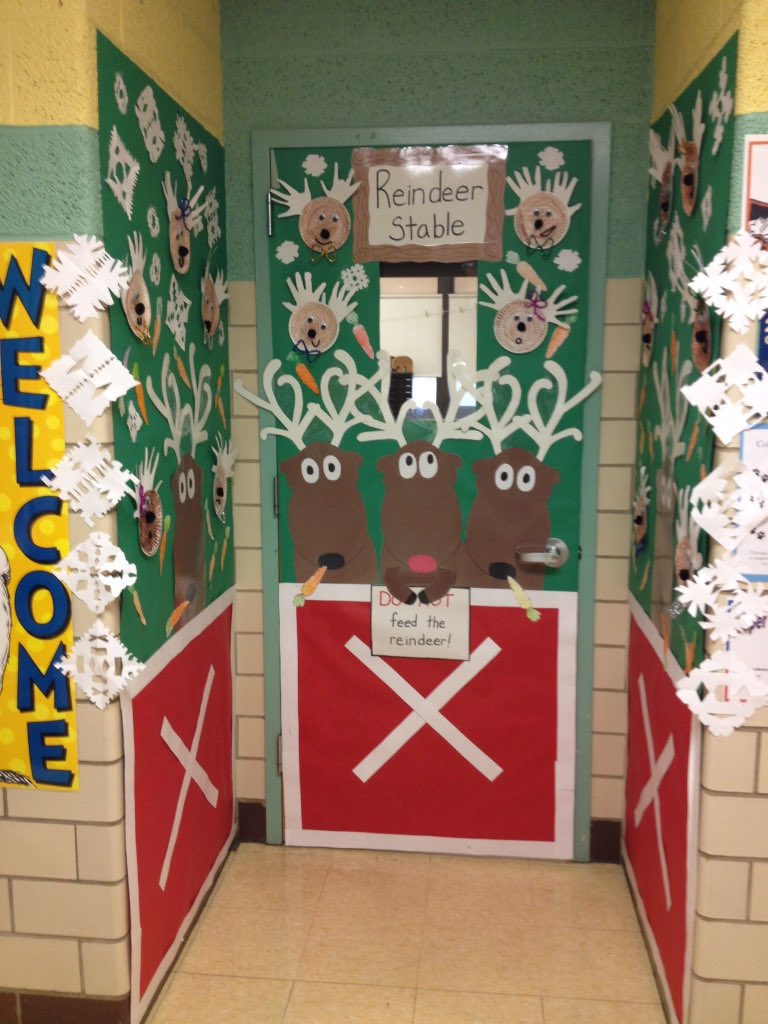 Room 28 had so much fun cutting out snowflakes to put the finishing touch on our door! #plvbear