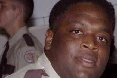 iDespiseJobz's tweet photo. #FlashbackFriday This the dude who told y'all he sells dope on his #iPhone #OfficerRick #FakesRunTheGame πππ https://t.co/fxvnpIHx51
