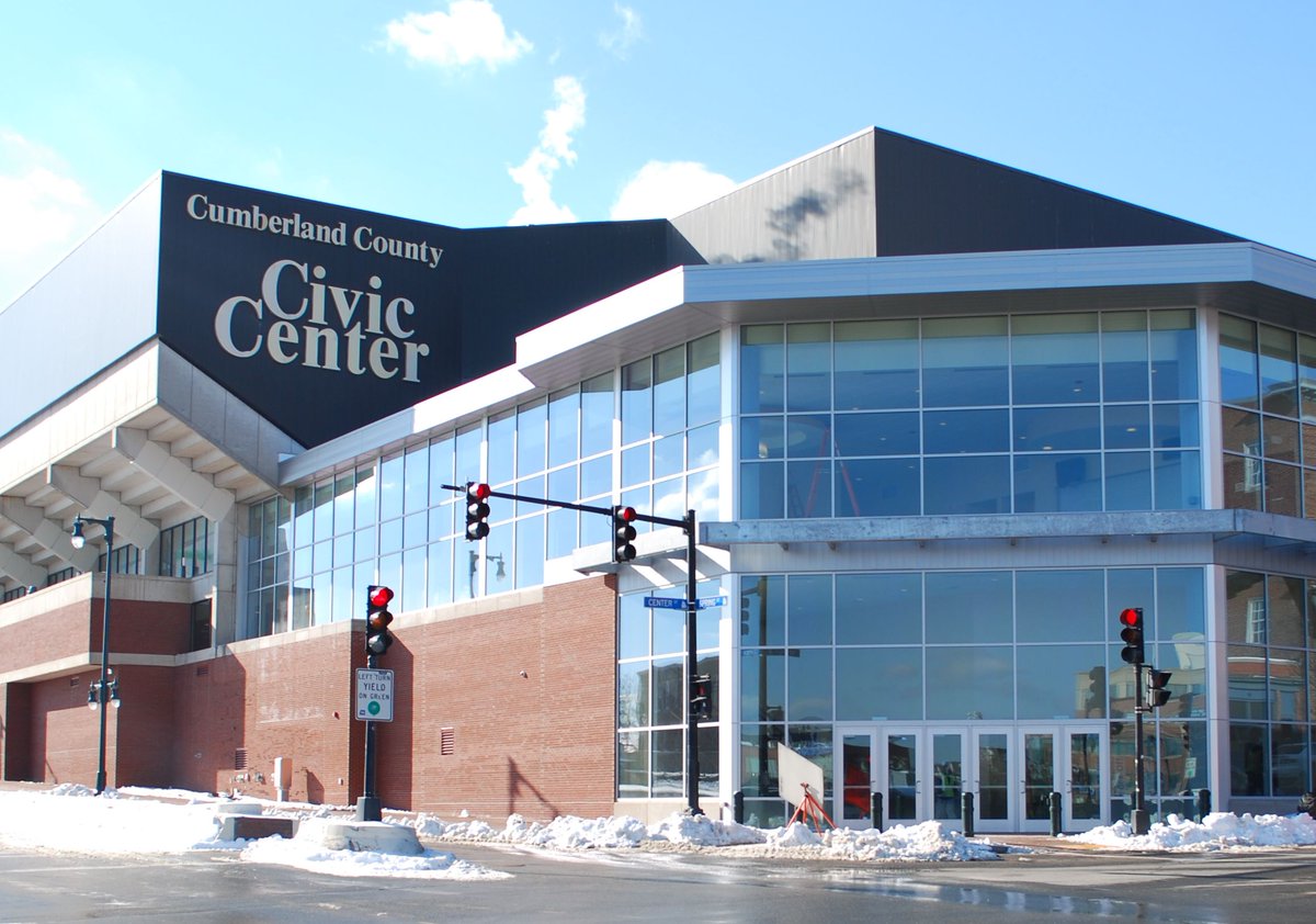 shapsio's tweet image. 20yrs since #phish’s 3rd CCCC show - 12/11/95 portland...bent bowie, dog log album + warren #20yearslater