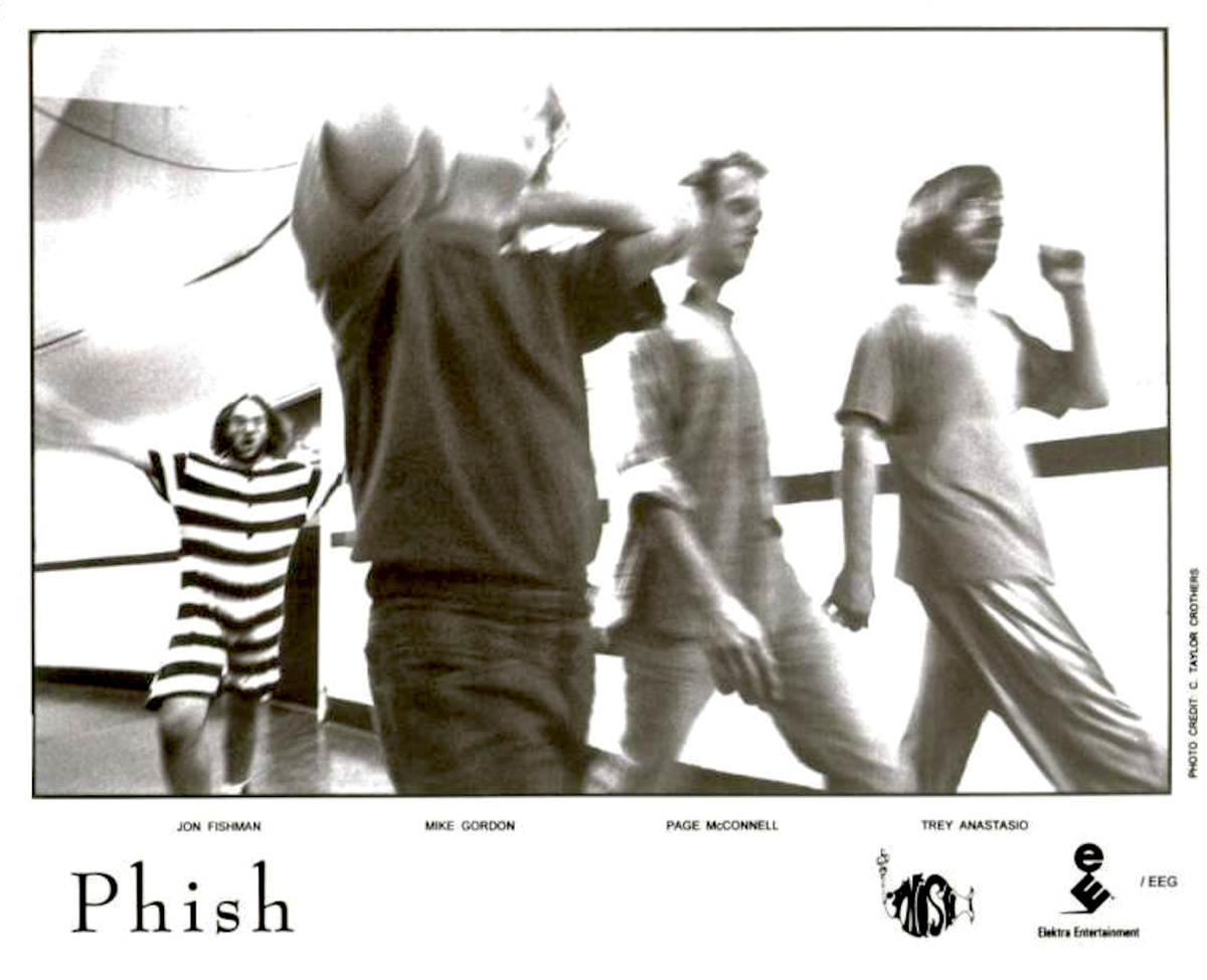 shapsio's tweet image. 20yrs since #phish’s 3rd CCCC show - 12/11/95 portland...bent bowie, dog log album + warren #20yearslater