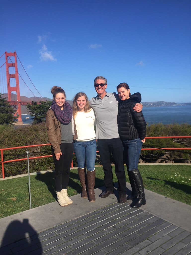 jill_rowley's tweet photo. Beautiful day with family in San Francisco! #GoldGateBridge https://t.co/HptUcTxQvB