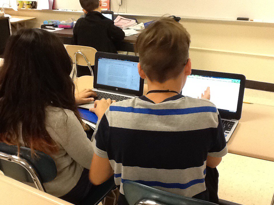 HgoodsellMerry's tweet photo. Peer editing at its best. @WDaleCurriculum #wdsd7 https://t.co/8626VXqw4A