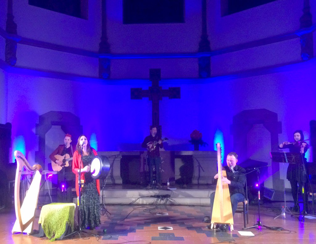 moyaclannad's tweet photo. With my fantastic band in Hannover @cormacharper @_Aisling_ @LiaWright1 @DaveCurleyMusic https://t.co/x7TCjCRiQx