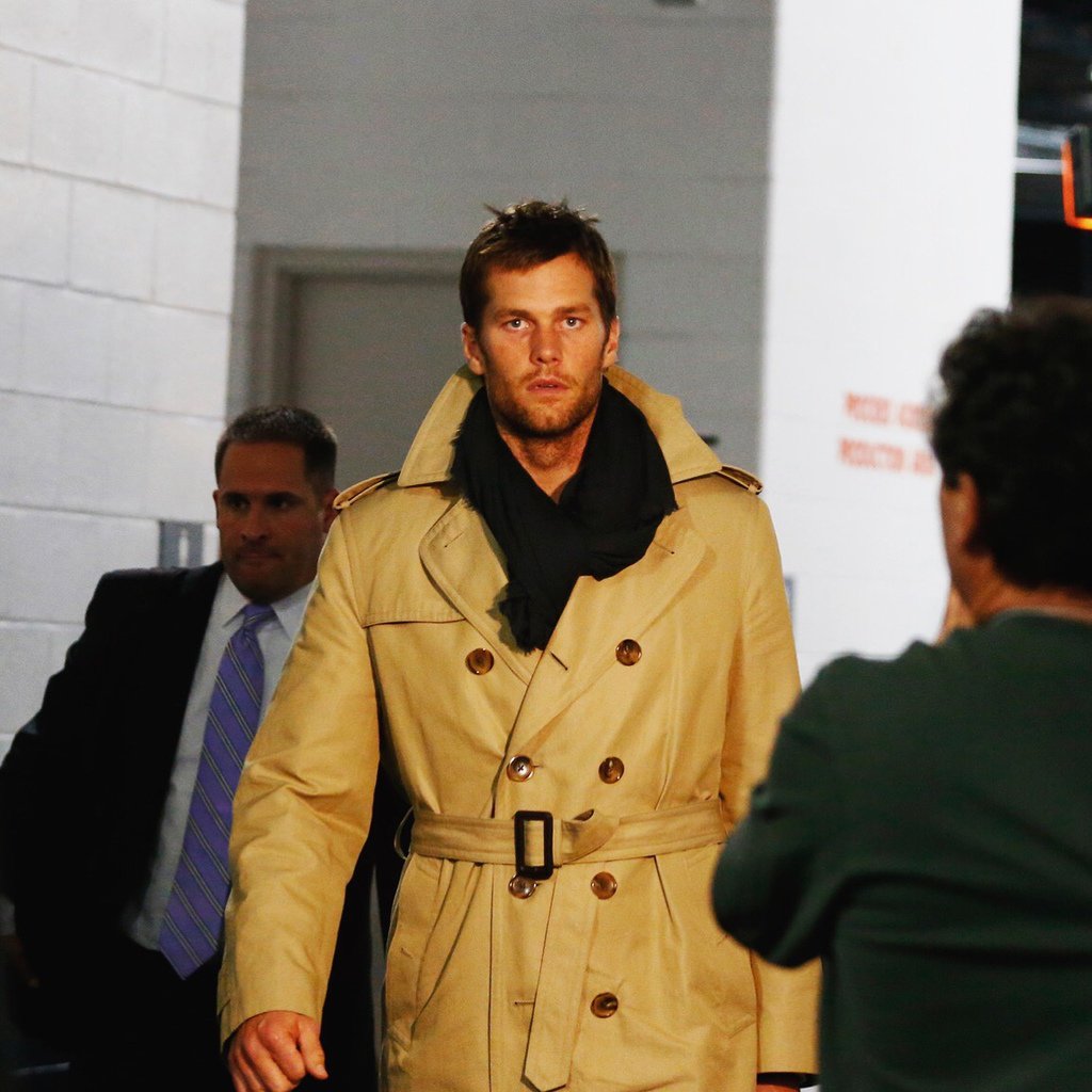 CVA8IUXUwAAiPf4.jpg:large