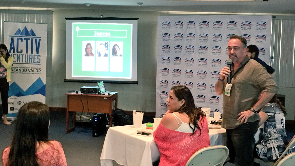 AmChamNicaragua's tweet photo. Desarrollando el ecosistema emprendedor de #Nicaragua en #SWManagua @rsanson1 @bnoguera #voluntariadoEmpresarial https://t.co/40HdP62nnP