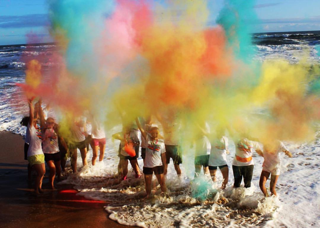 TriumphEventsFL's tweet photo. Miles for Meals Charity run this morning with FCR! #milesformeals #thecolorrun #triumpheventsfl #fcr #5 #running https://t.co/5TVIYXVRF6