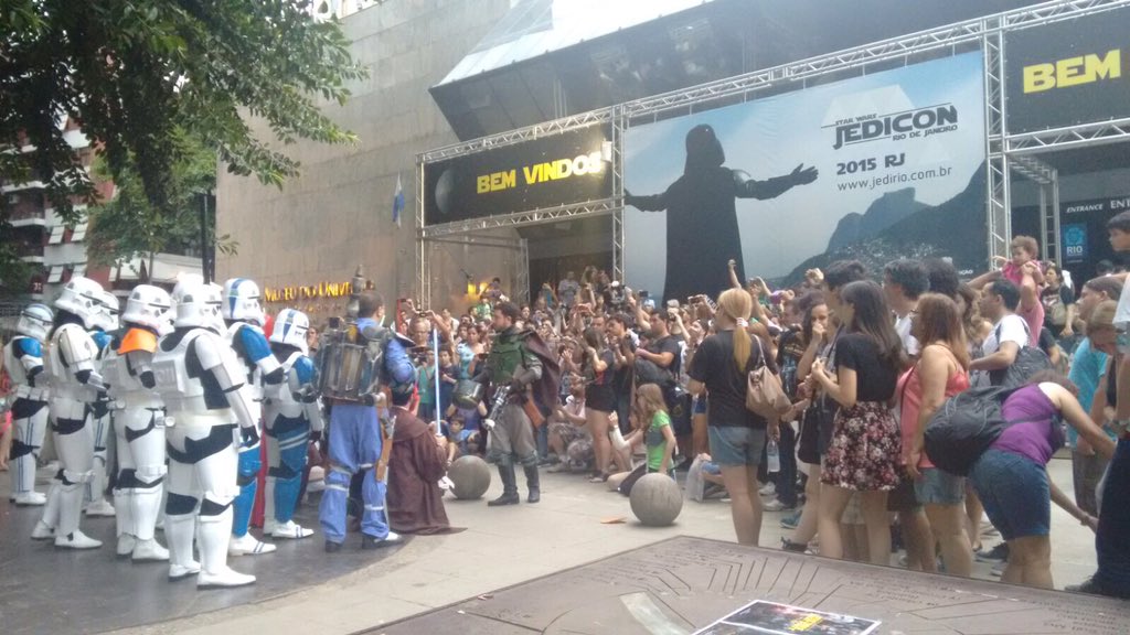 jediconbr's tweet photo. A #jedicon2015rj está um sucesso #Jedicon #starwars https://t.co/kZBEFO1J4X