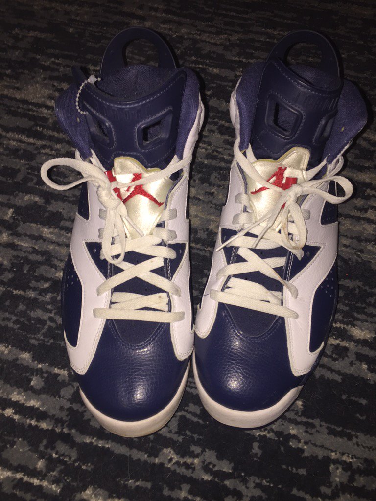 JimboSoles's tweet photo. Size 12 taking offers and trades rep box @MicNice @c9Kicks @Deadlaced @RetailTuesday @SundaySteals @KicksAddiction https://t.co/wpKbZj6dnk