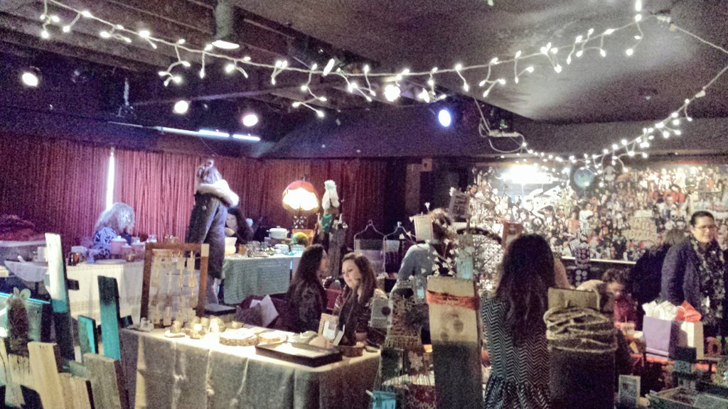 Looks so festive @CasbahHamilton for <a href="/Holiday_Marche_/">Holiday Marche</a>, on now until 6pm! Plus <a href="/feedmetacoqueso/">Taco Queso</a> is outside! #HamOnt