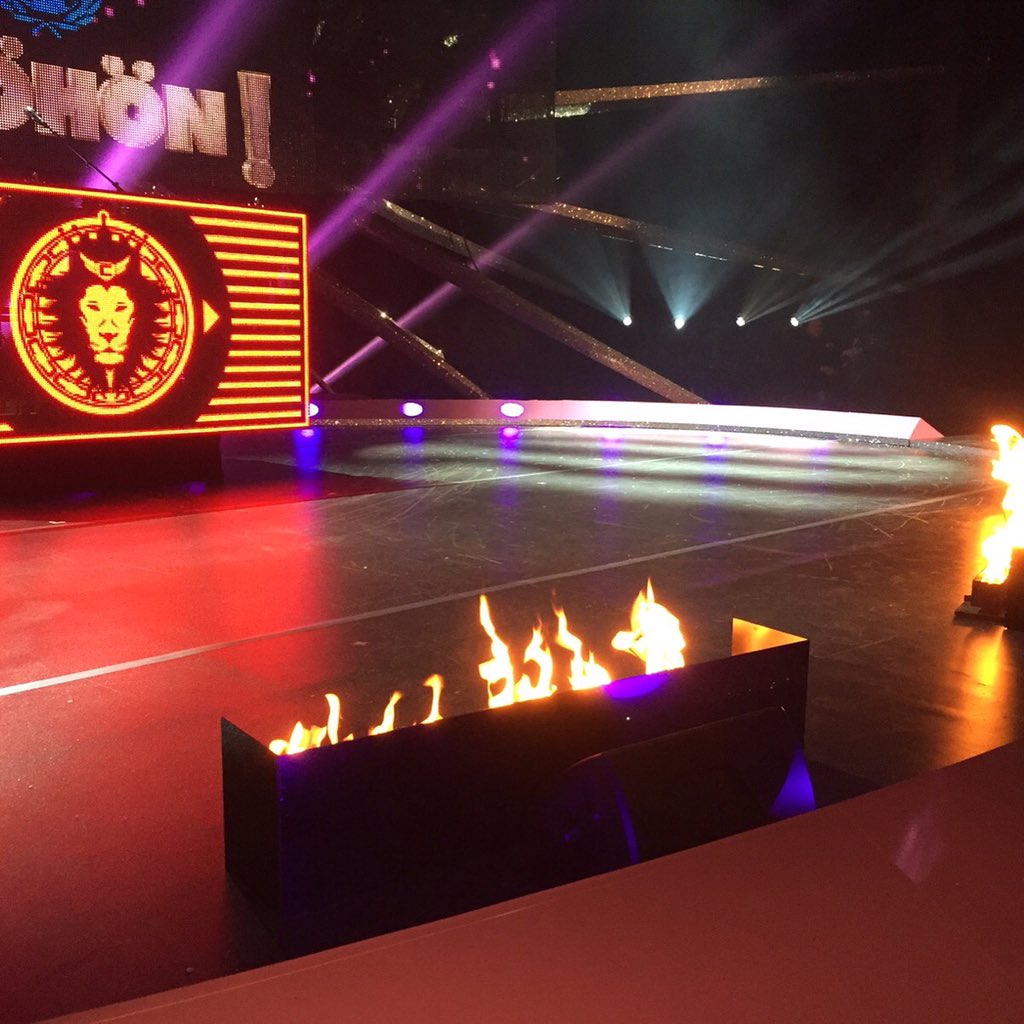 Nyt ollaan liekeissä! #VoitollaYöhön #Unicef @cheekofficial