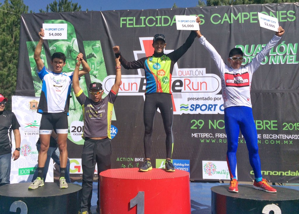 ArturoTriGarza's tweet photo. Hoy cerramos temporada con el Duatlon en Metepec #runbikerun con un 1er lugar @NewBalanceMX #triprolab #sportcity https://t.co/USlgPKYDqE