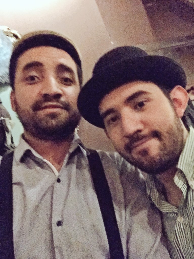 Aynosealindo's tweet photo. ¡Paren todo! Llegaron las fotos de #HendricksSecretRoom https://t.co/l6mxoKEyqp