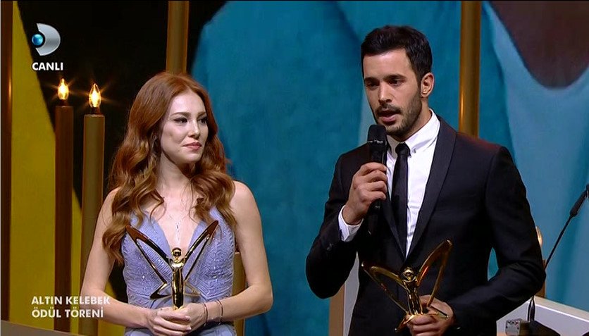 srkandic's tweet photo. #PanteneAltınKelebek #KiralıkAşk :) https://t.co/r4vsRxwlS5