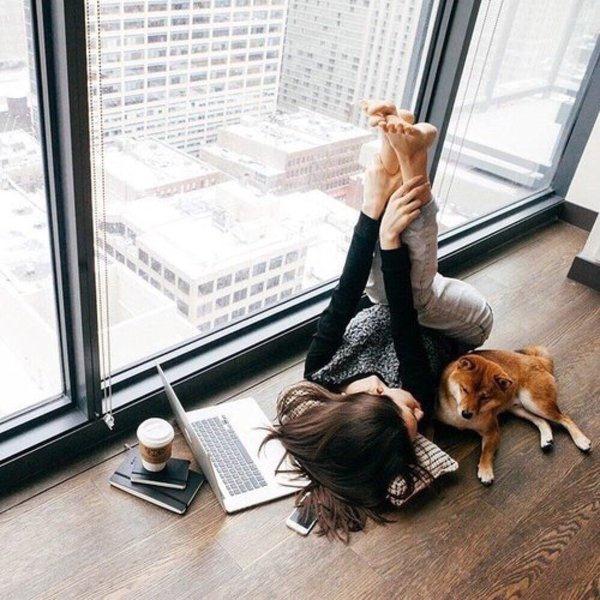 thefemaleboook's tweet photo. A loft like this in the city >>> https://t.co/OlvAiDaQ9a