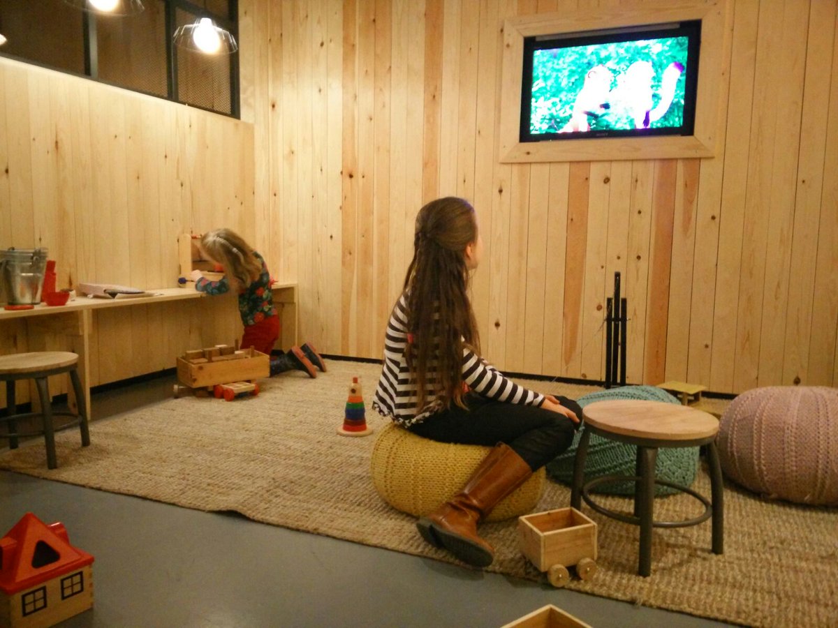 Kinderhoek hashtag on twitter Woonkamer kids kinderhoek