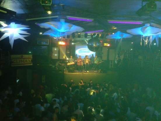 lanuevapasionpy's tweet photo. Gracias a La Gente que Nos Demostró su Cariño En #Euphoria 🎉🎇🎊✌😎 @LaFiesteraMusic @nandoriquelme @rubengaonaLaFM https://t.co/k4tqCe1OGU