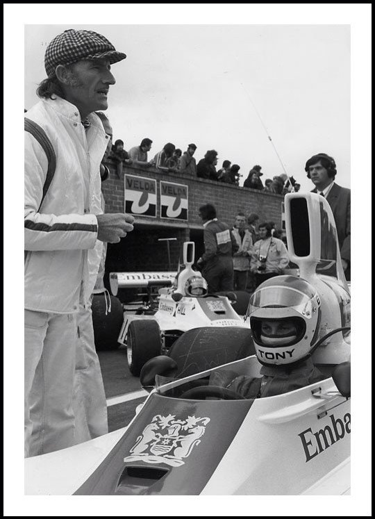 On a cold miserable night like tonight 40 years ago we lost Embassy Hill Racing #GrahamHill #TonyBrise photo: DPPI