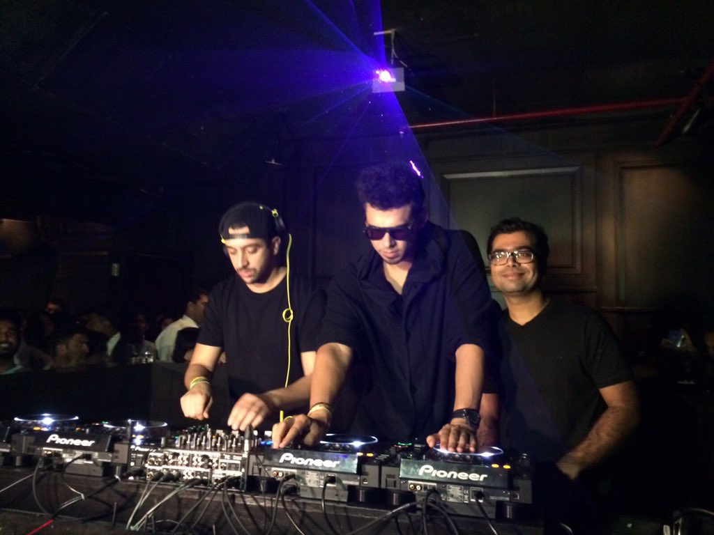 KittySuIndia's tweet image. Oh, guess you figured who is the "special guest" at the @djafrojack #afterparty at #kittysu #mumbai 😎😘 #live