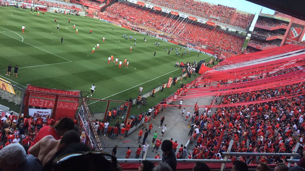 AlannRomero's tweet photo. @LucioCompa gracias x las entradas y vamos rojo viejo nomassssss! https://t.co/2B9oILTGmP