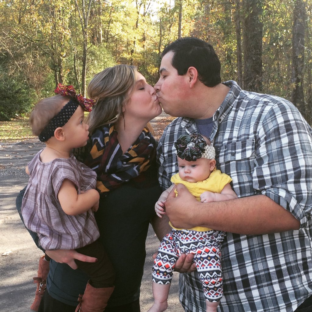MrsQu88's tweet photo. What a Beautiful life God has given me. #blessedbeyondmeasure https://t.co/DbB80SiDwQ